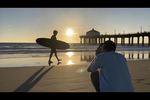 SURFER